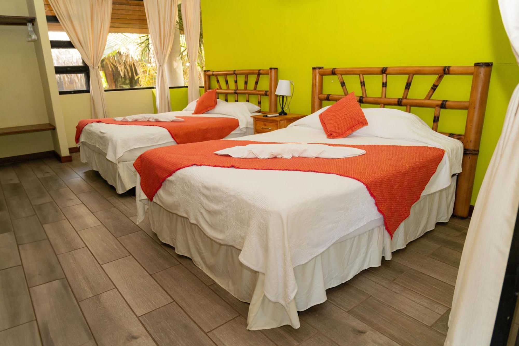 Banana Palms 4* Rio Dulce